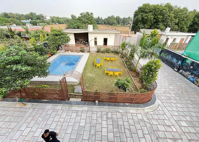 Gobravo 11 - 6Bhk Farm With Pool And Garden - Gurgaon